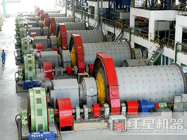 節(jié)能環(huán)保球磨機生產(chǎn)現(xiàn)場實拍