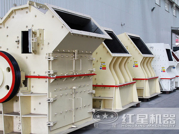 煤矸石粉碎機(jī)設(shè)備實(shí)拍 煤矸石粉碎機(jī)設(shè)備實(shí)拍