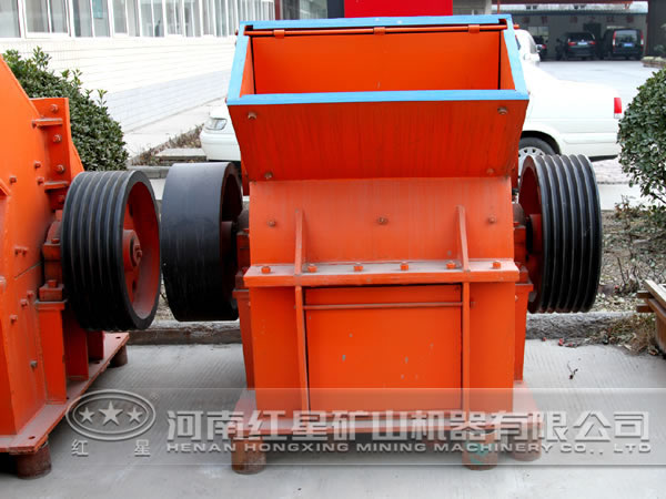 甘肅平?jīng)鲥N式破碎機(jī)