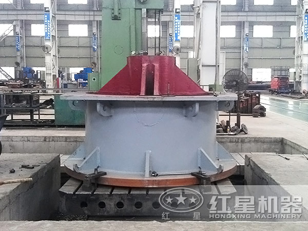 全液壓圓錐破碎機(jī)圖片