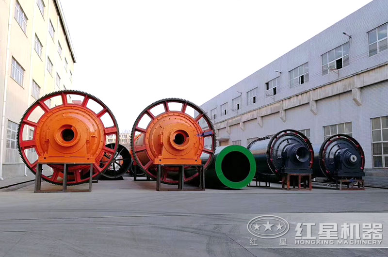 球磨機(jī)現(xiàn)場(chǎng)實(shí)拍圖 球磨機(jī)現(xiàn)場(chǎng)實(shí)拍圖