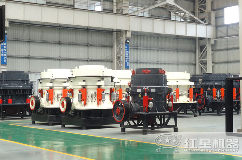 圓錐破碎機現(xiàn)場實拍