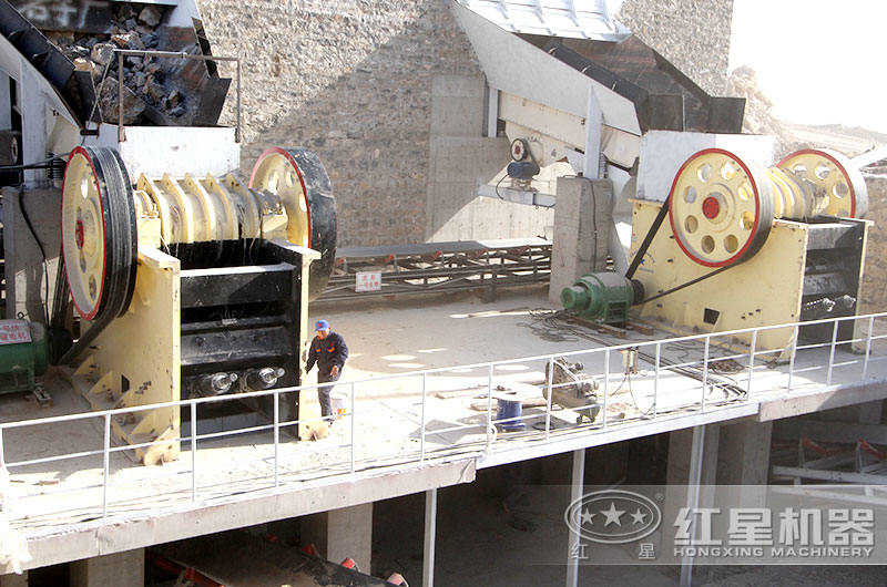 鄂破加工玄武巖，河南客戶現(xiàn)場