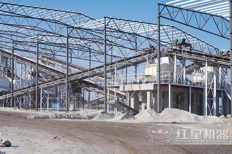 年產(chǎn)300萬噸的機(jī)制砂廠之破碎系統(tǒng)