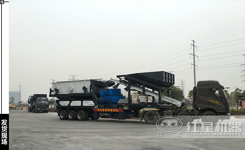 柴油流動車載打砂機發(fā)貨現(xiàn)場