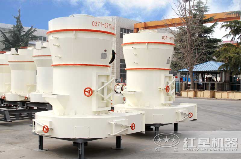 立式磨粉機廠區(qū)實拍圖