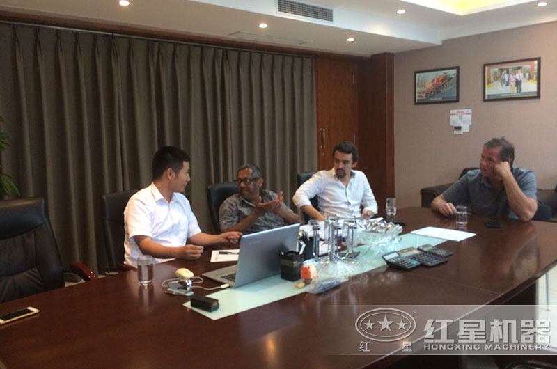 用戶直接來廠選購(gòu)，量身設(shè)計(jì)生產(chǎn)方案