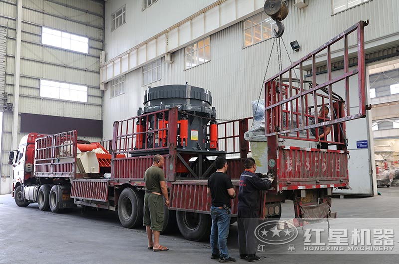 900圓錐破碎機發(fā)往河南洛陽