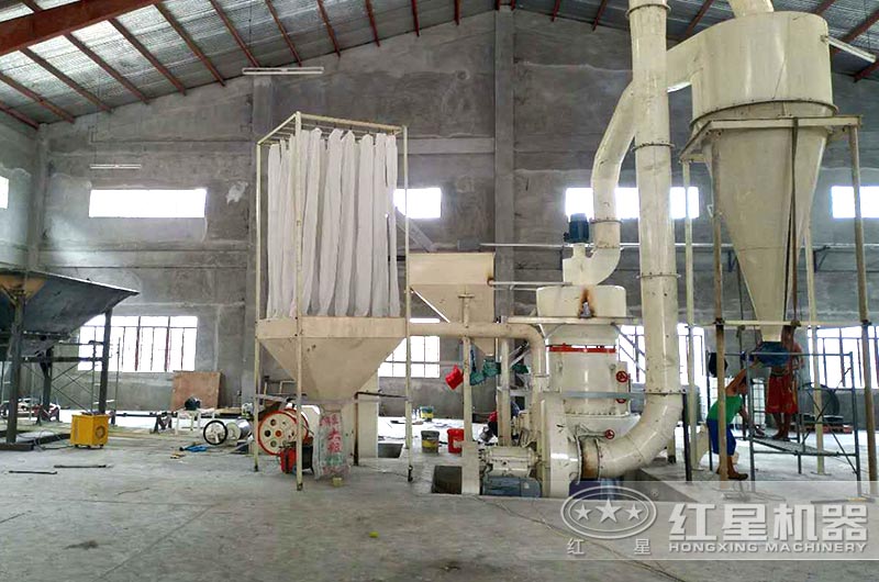 小型雷蒙磨粉機(jī)生產(chǎn)線 小型雷蒙磨粉機(jī)生產(chǎn)線