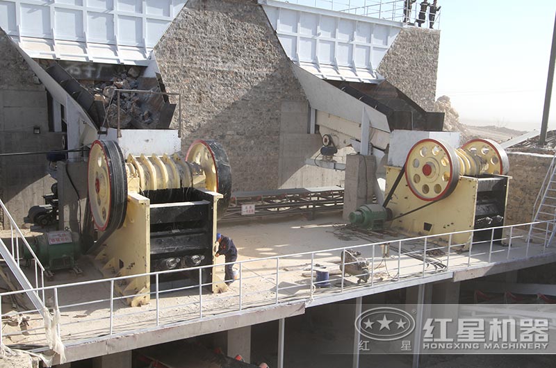 河北客戶顎式破碎機生產(chǎn)現(xiàn)場圖 河北客戶顎式破碎機生產(chǎn)現(xiàn)場圖