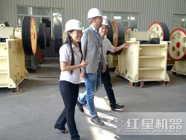 客戶(hù)來(lái)廠(chǎng)參觀(guān) 客戶(hù)來(lái)廠(chǎng)參觀(guān)