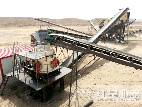 圓錐式粉碎機加工河卵石現(xiàn)場圖