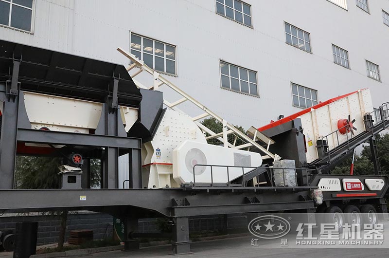 移動(dòng)式破碎站設(shè)備產(chǎn)品直拍圖