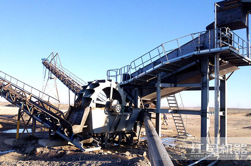 山東客戶時(shí)產(chǎn)200噸水洗沙機(jī)器作業(yè)現(xiàn)場