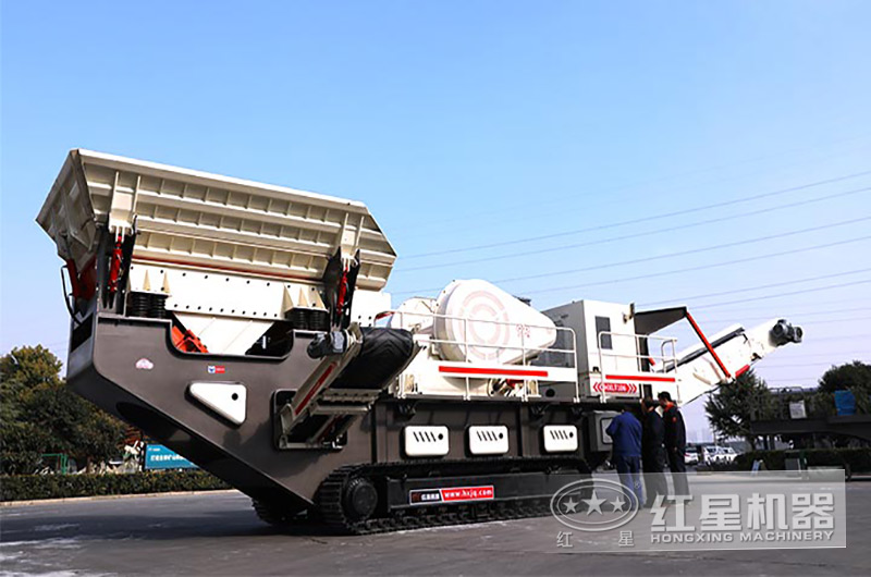 客戶來紅星總部參觀、了解移動(dòng)破碎設(shè)備