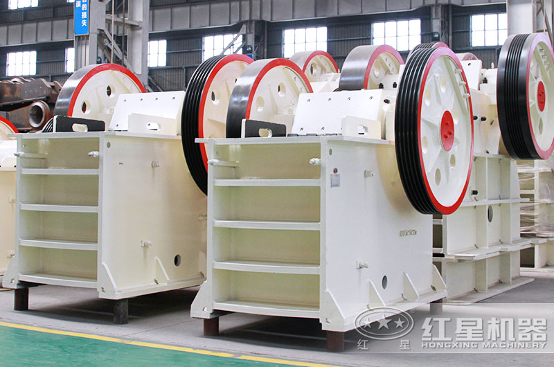 小型顎式破碎機(jī)體積小，能量大