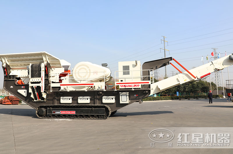 履帶式破碎站工作方便，價(jià)格略貴