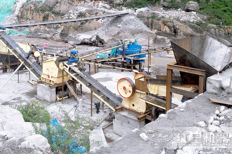  石料生產(chǎn)現(xiàn)場(chǎng)