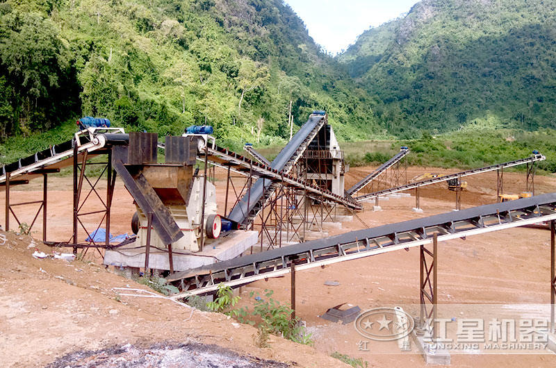 水泥破碎生產(chǎn)現(xiàn)場 水泥破碎生產(chǎn)現(xiàn)場