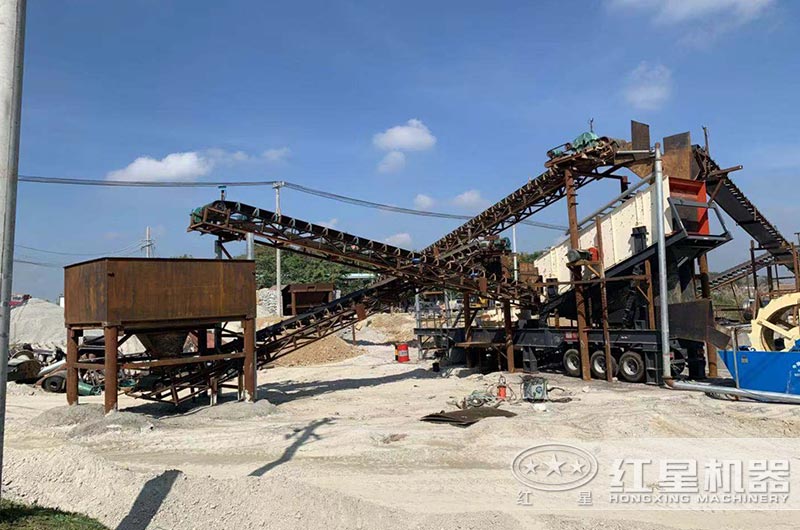 車載一體式移動(dòng)石子粉碎機(jī)綠色環(huán)保