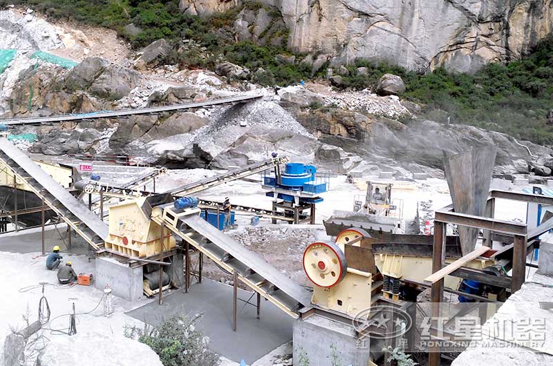山東干式機(jī)制砂生產(chǎn)線實(shí)拍圖