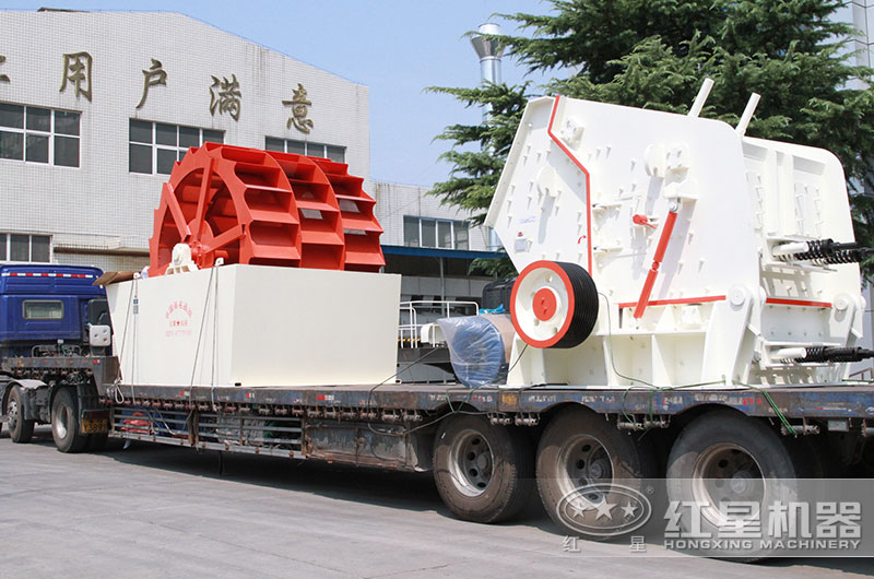 1520反擊破碎機發(fā)貨啦！前往山東！