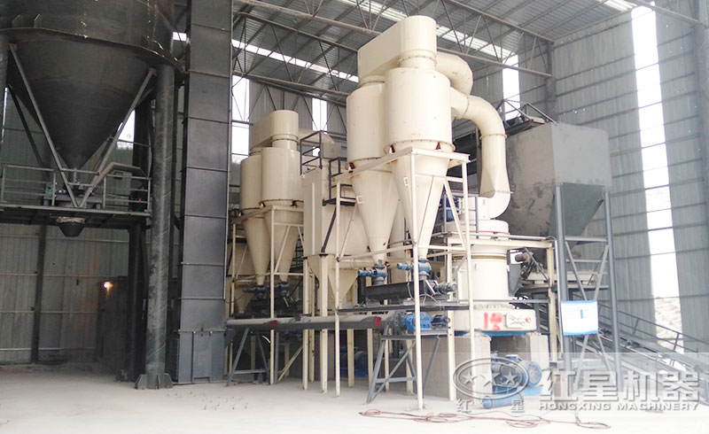 石灰石磨粉現(xiàn)場